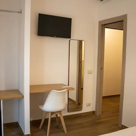 לינה וארוחת בוקר Jonio 4*